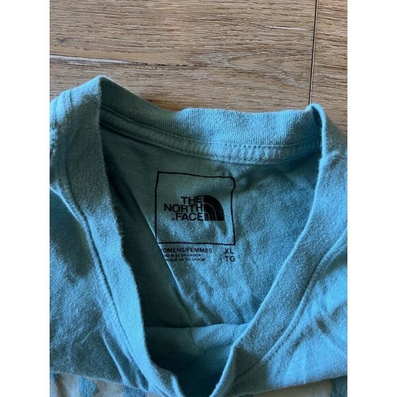 The North Face Womens Blue Graphic Short Sleeve T-shirt Size XL - Picture 3 of 3
